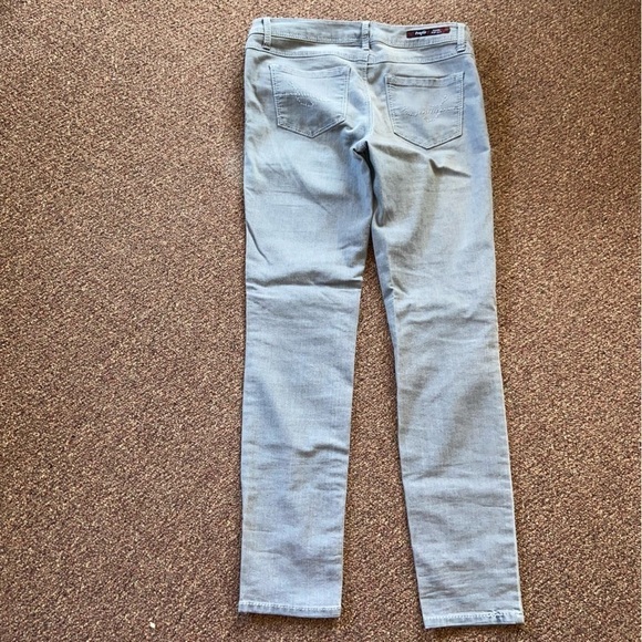 Fragile brand skinny jeans, in Dusty gray w/ cool stitching on back pockets. - Picture 3 of 7